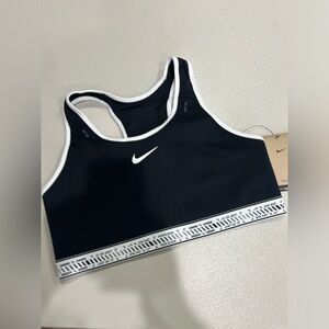 Nike Women’s XL Swoosh On The Run Bra Black and White Sports Bra NWT